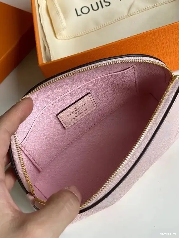 WIS VUITTON LOUIS COSMETIC POUCH 0623